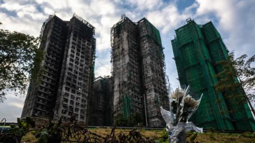 Incendio en Hong Kong: Muertos suben a 159 tras inspección completa