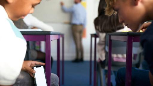 Ibagué prohíbe el uso de celulares en colegios públicos 