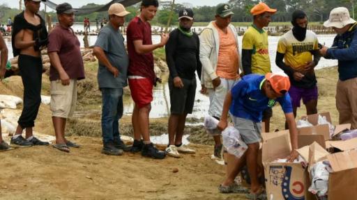 Inundaciones en Córdoba Petro pide retirar jarillones