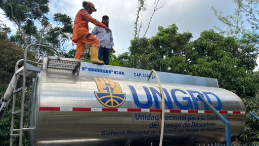 Inundaciones en Córdoba: Gobierno lleva agua potable a familias en Tierralta