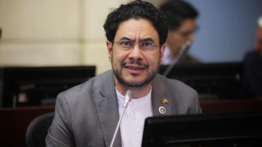 Iván Cepeda lidera intención de voto encuesta Invamer 