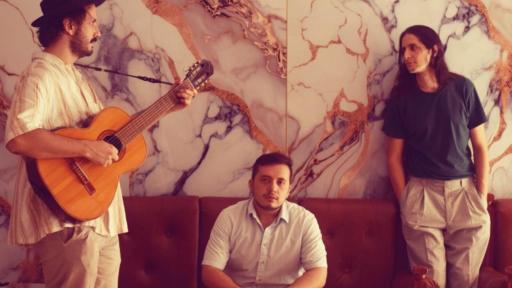 “Sin dólares en Medellín”, Las Deseo