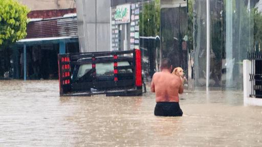 Inundaciones en Leticia dejan más de 18 barrios afectados