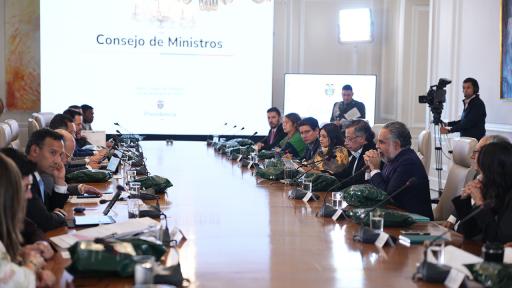 Aumento deuda pública Colombia por hundimiento ley financiamiento 