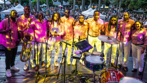 Demo de la Semana Radio Nacional: Ajústala