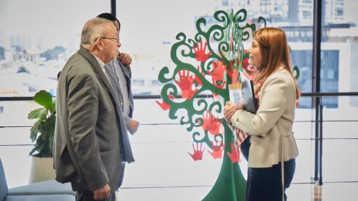 Monseñor Héctor Fabio Henao: su papel de paz en el conflicto