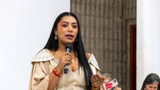 Denuncia a empresa de agua ESEPGUA: Martha Peralta 