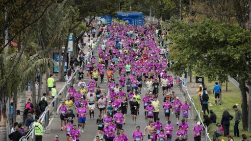 Muere corredor en la Media Maratón de Bogotá 2025 a pocos metros de la meta