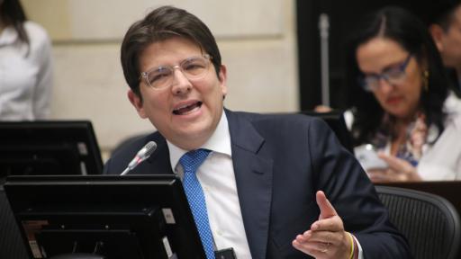 Quién reemplaza a Miguel Uribe Turbay en el Senado: María Angélica Guerra