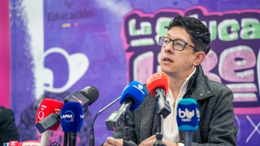 MinEducación alerta fallas en el PAE pese a más recursos