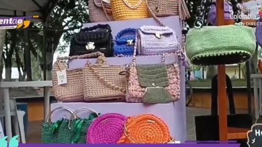 Mujeres emprendedoras presentes en la Feria Empresarial y Comercial de Fortul