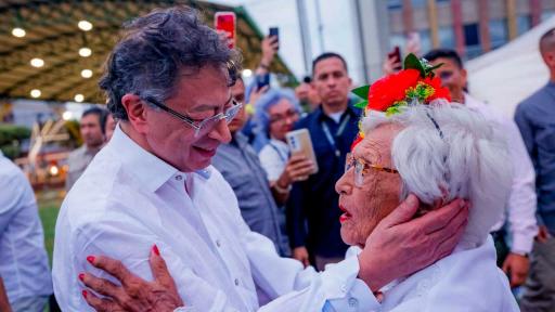 Nosotros ya llegamos a tres millones de abuelas y abuelos con bono pensional: Presidente Petro