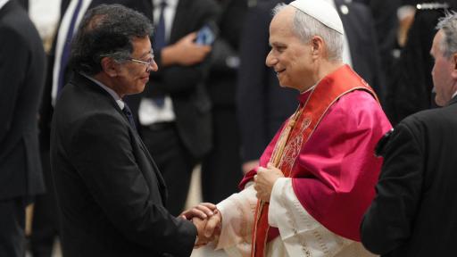 Presidente Petro y papa León XIV 