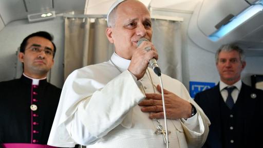 Papa León XIV responde a declaraciones de Trump: “El mensaje sigue siendo la paz”.