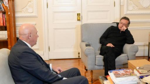 Petro se refiere a su reunión con  John McNamara