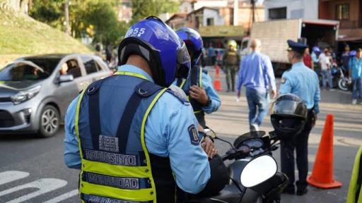 Pico y placa en Medellín y el Valle de Aburrá del 25 al 29 de mayo de 2026
