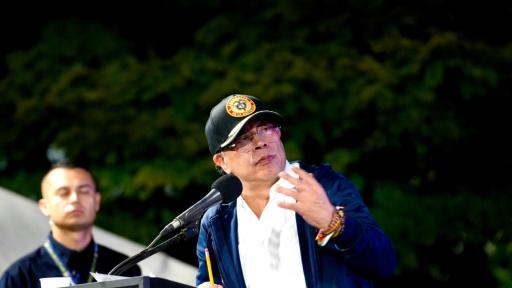 El primer mandatario volvió a cuesitonar decisiones del Banco de la República y señaló intereses políticos, que representaría Carrasquilla, tras advertencias sobre crisis económica en el país. 