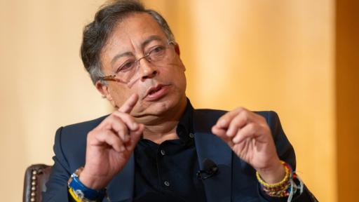 Presidente Petro destina vehículos blindados a regiones en conflicto armado