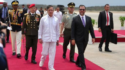 Presidente Petro se reúne con Delcy Rodríguez en Caracas