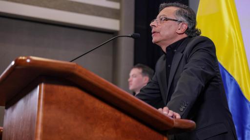 Varios dirigentes del Pacto Histórico y otros sectores califican la decisión como antidemocrática y anuncian acciones frente al fallo del CNE que excluye a Iván Cepeda.