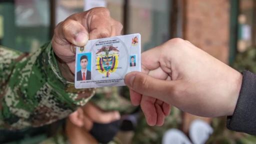 ¿Por qué es obligatoria la libreta militar en Colombia?
