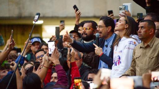 Iván Cepeda lanzó la consigna “Me la juego por la vida”