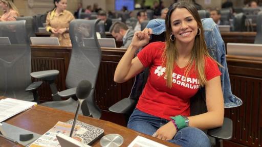 Aprobación de 23 artículos de la reforma laboral 