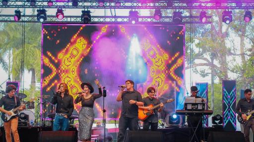 Villavicencio canta gospel