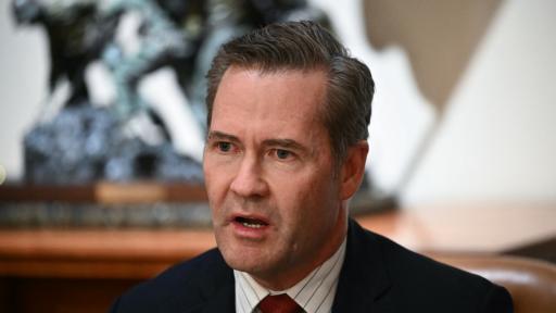 Donald Trump destituyó a Mike Waltz de su cargo 