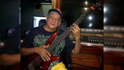 ¡Suéltame los cañones, Quévaz!: canciones para recordar al “papá de los bajistas vallenatos”