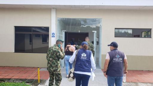 Liberan a la esposa de militar en Arauca