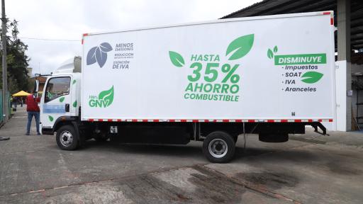 Inició el plan piloto del Etiquetado Vehicular Ambiental en Bogotá