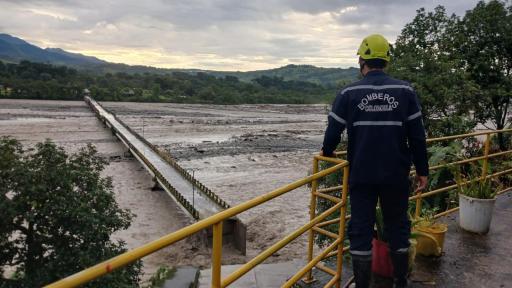 Creciente del río Guape deja incomunicados a más de 3.000 habitantes en Lejanías, Meta
