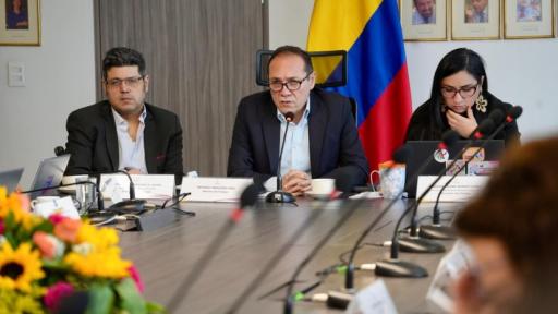 Salario mínimo 2026: MinTrabajo abre concertación con gremios y sindicatos