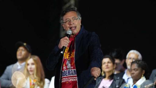 Presidente Gustavo Petro anuncia desde la Plaza de Bolívar su intención de impulsar una Asamblea Nacional Constituyente: “El poder es del pueblo”