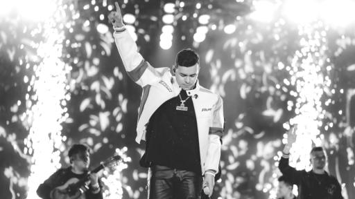 El amor por el campo, el trabajo constante y las plazas de mercado: lecciones que dejó Yeison Jiménez