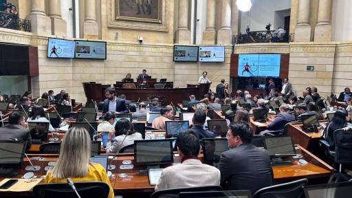 Senado votará artículos clave de la reforma laboral este lunes en su recta final