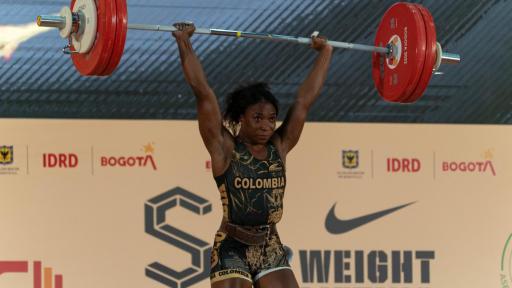 Yenny Álvarez consiguió doble título en el Mundial de Halterofilia