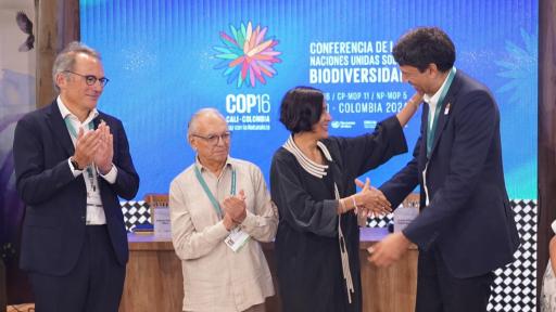 Ministros en el anuncio del bono de biodiversidad