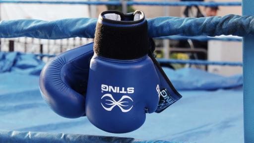 Luis Quiñones, boxeador colombiano, en coma inducido tras combate