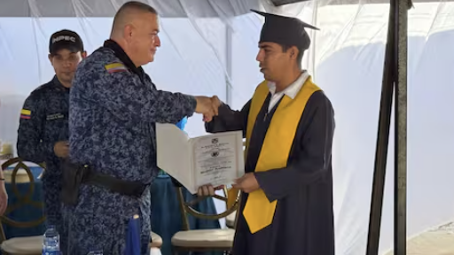Nueve internos de la Cárcel Judicial de Valledupar se gradúan como bachilleres