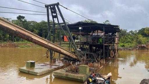 Ejército desmantela unidades ilegales de producción minera