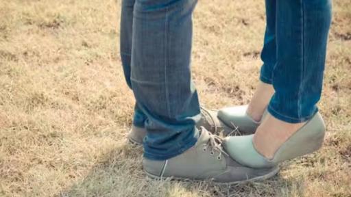 ¿Por qué el primer beso nunca se olvida? Así funciona la memoria autobiográfica