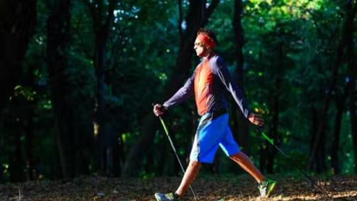 Proteja su salud: cómo una vida activa combate el estrés y el cáncer