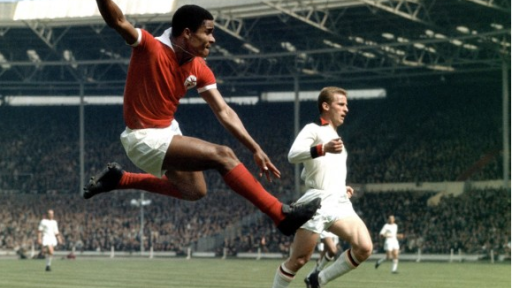 Eusébio brilló en Inglaterra 1966 con 9 goles y una remontada histórica