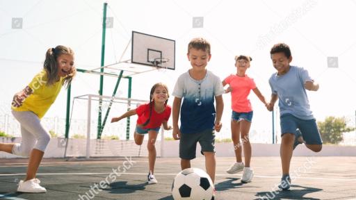 ¿Se debería prohibir jugar al balón en el recreo?