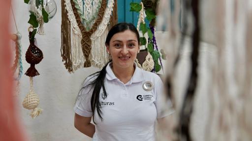 Escuela Taller: Gobierno invierte $2.947 millones para impulsar autonomía de mujeres en oficios tradicionales