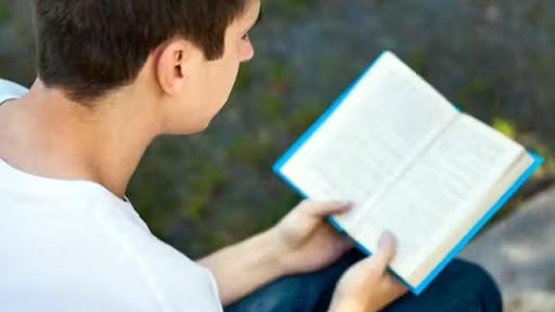 ¿Se puede fomentar la lectura entre los escolares si sus futuros maestros apenas leen?