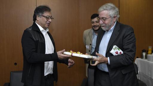 Petro aboga por un nuevo modelo económico basado en energías renovables