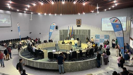 Adjudicación de tierras a Minga de Cali